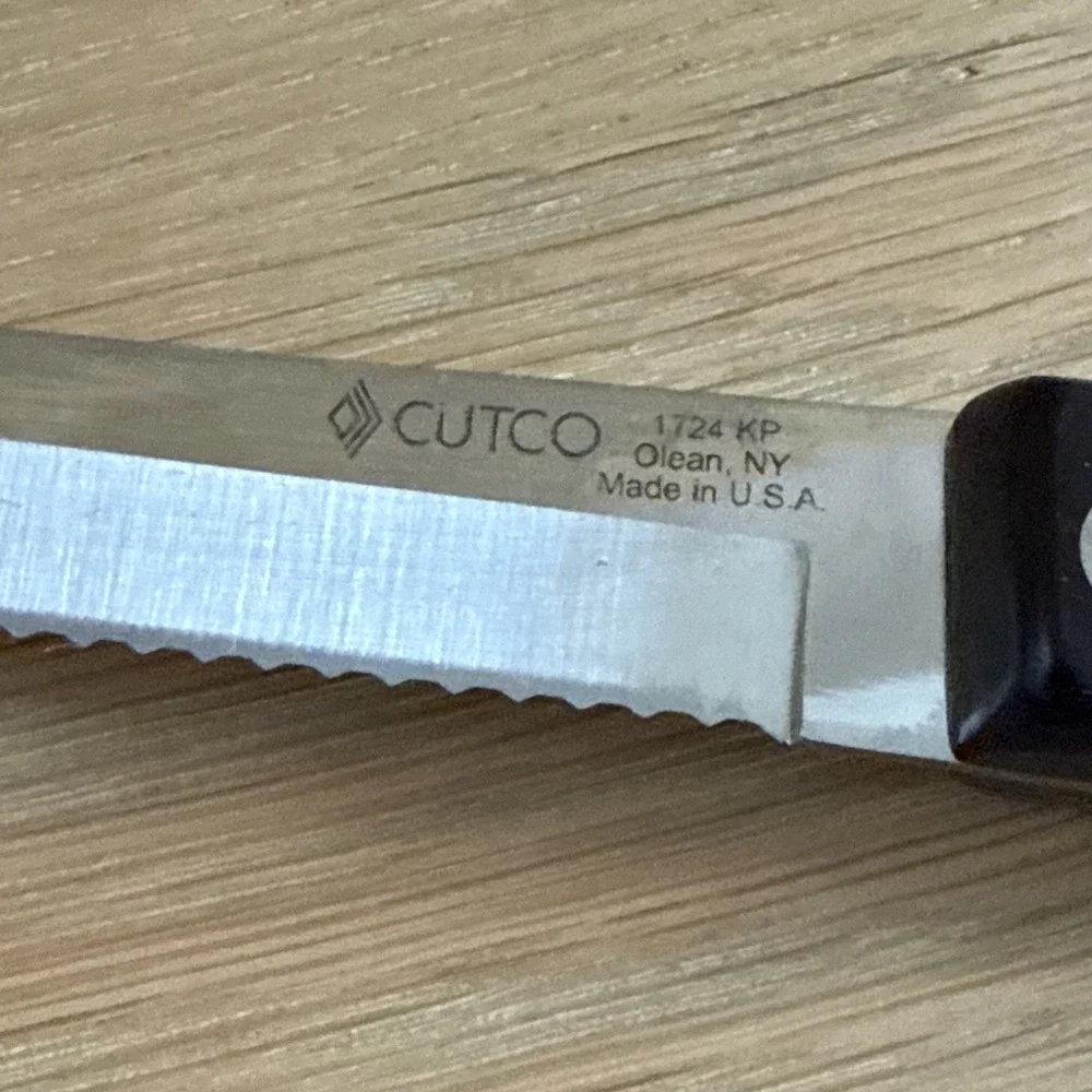 Cutco Knife 1724 KP Serrated Bread Knife Brown Handle USA Made Olean, NY